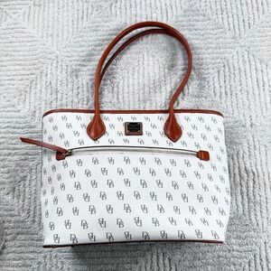 Dooney & Bourke Monogram Tote Bag Medium White DB Shoulder Bag Gretta Preppy